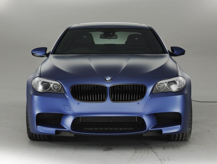  BMW M5 Performance Edition 2012 года  (UK) (фото 6 из 13)